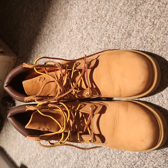 Boots - Picture 2 of 6